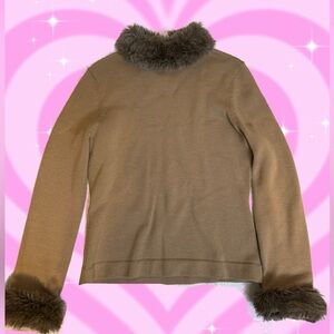 Cute tan woman’s Sweater with Faux Fur Trim size M